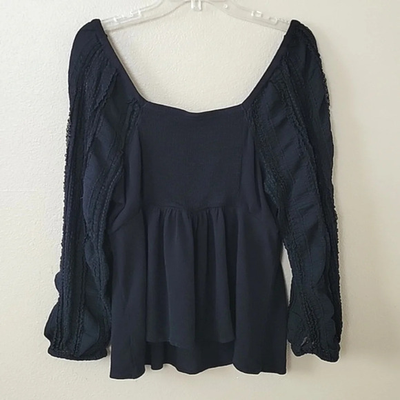 Torrid Black Peplum Rayon Crepe Embroidered Sleeve Blouse - Size 1X - Picture 5 of 9